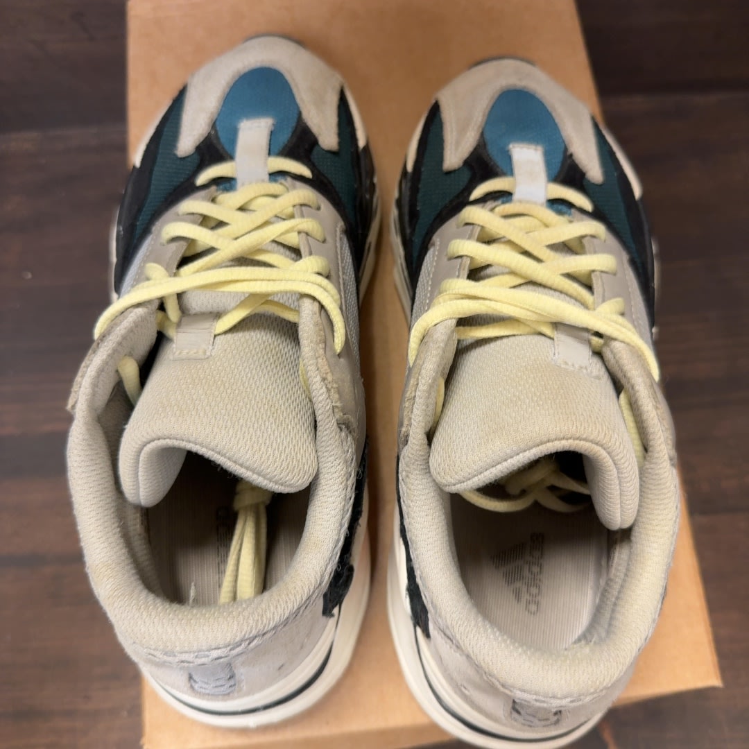 adidas Yeezy Boost 700 Wave Runner Size 7 (Pre-Owned) - Image 5
