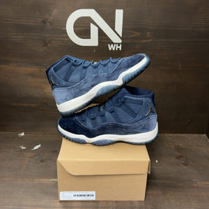 Jordan 11 Retro Midnight Navy (Women's) Size 9.5W (Pre-Owned) - front