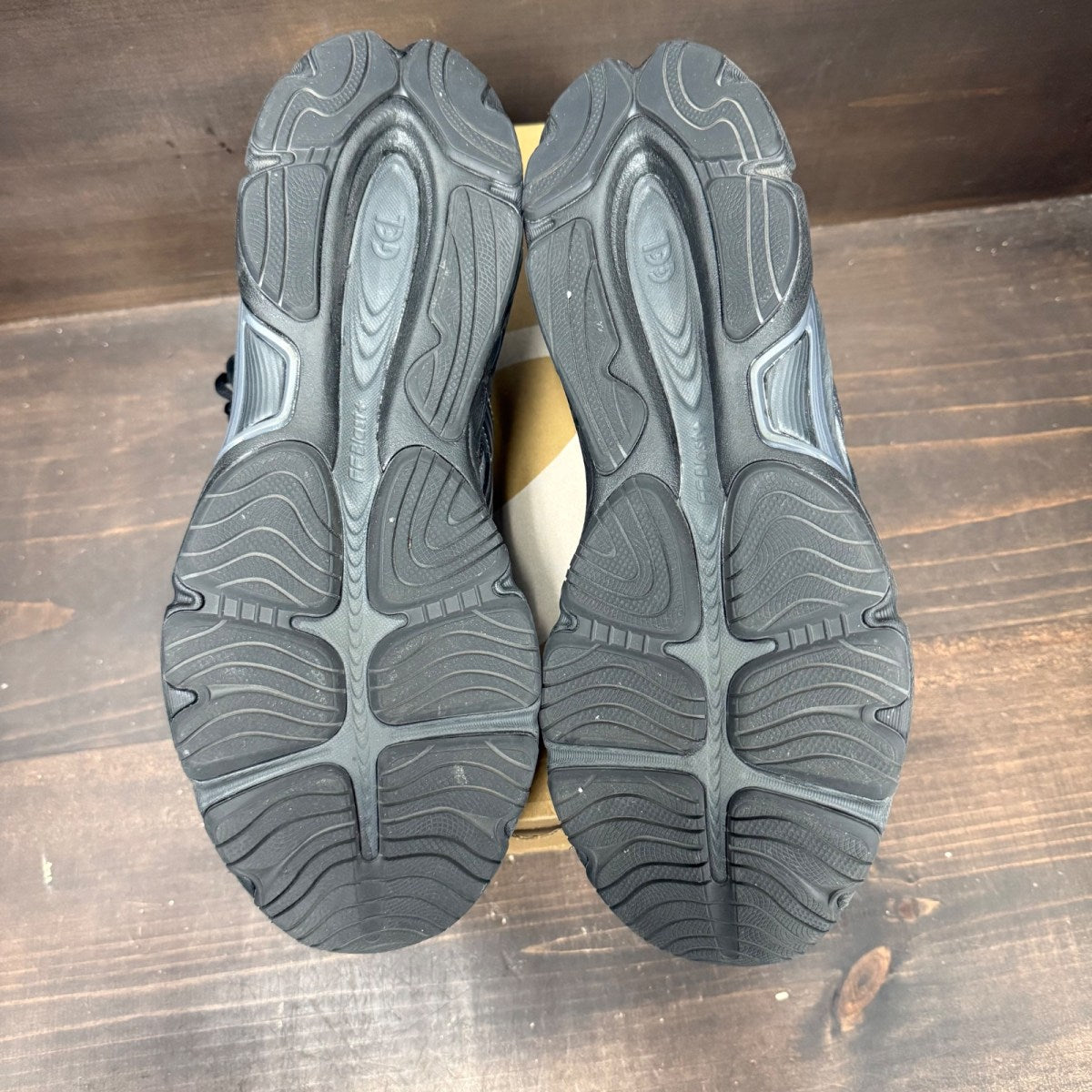 ASICS Gel-NYC 2.0 Graphite Grey Black - Image 6