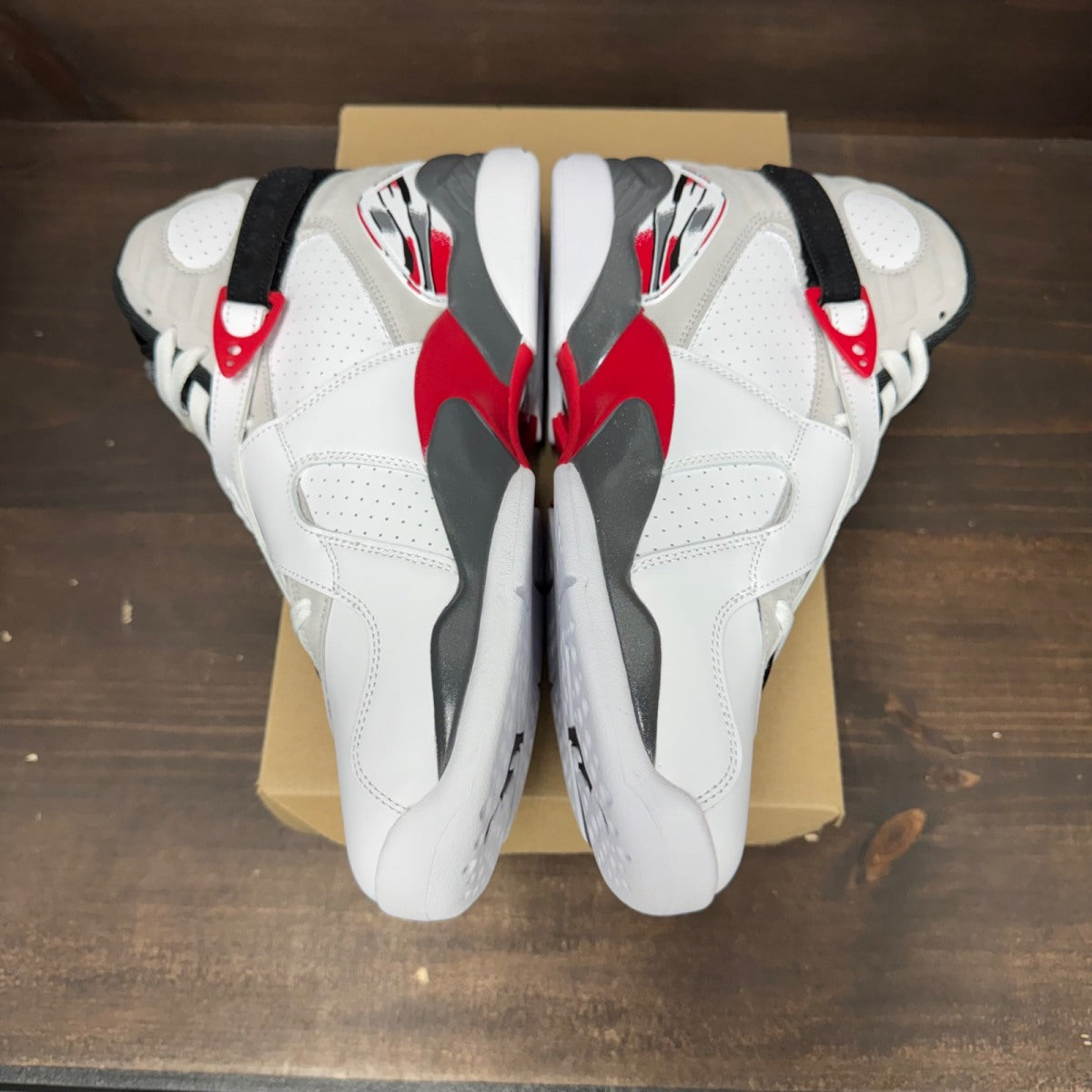 Jordan 8 Retro White True Red (2025) Size 11 - Image 4
