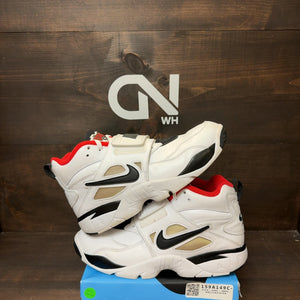 Nike Air Diamond Turf Proto '92 Atlanta Falcons Size 12 (Pre-Owned) - Image 1