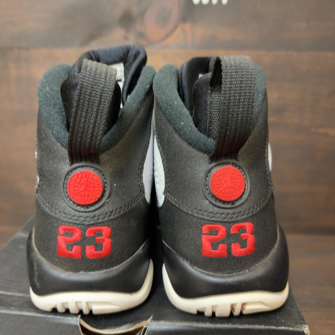 Jordan 9 Retro OG (2016) (GS) Size 6Y (Pre-Owned)