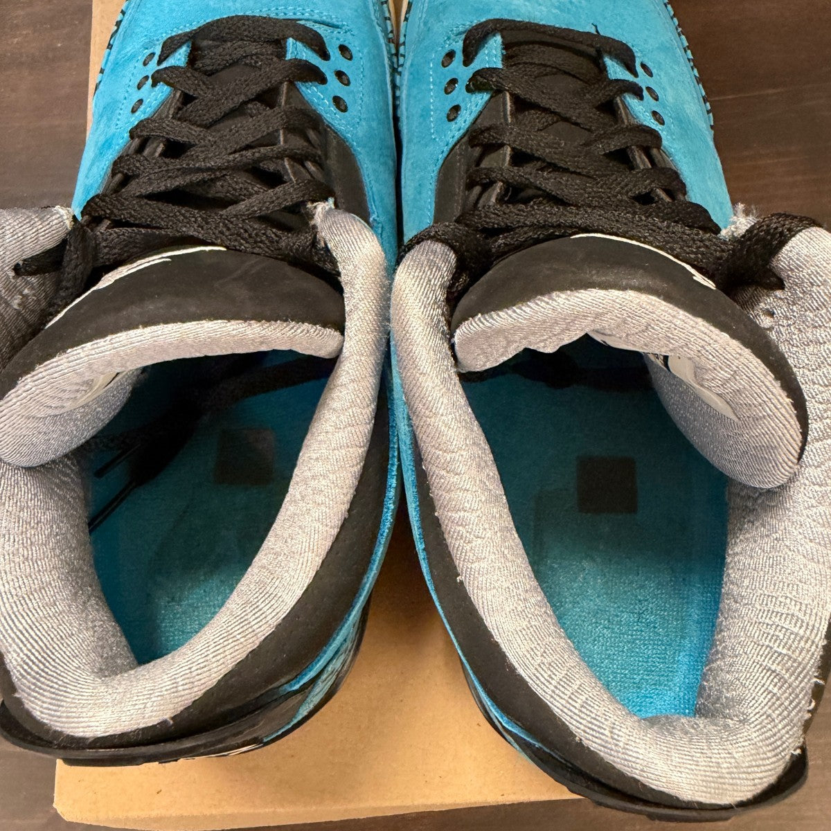 Jordan 3 Retro Powder Blue Size 12 (Pre-Owned) - Image 5
