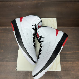 Jordan 2 Retro OG Chicago (2022) - Image 2