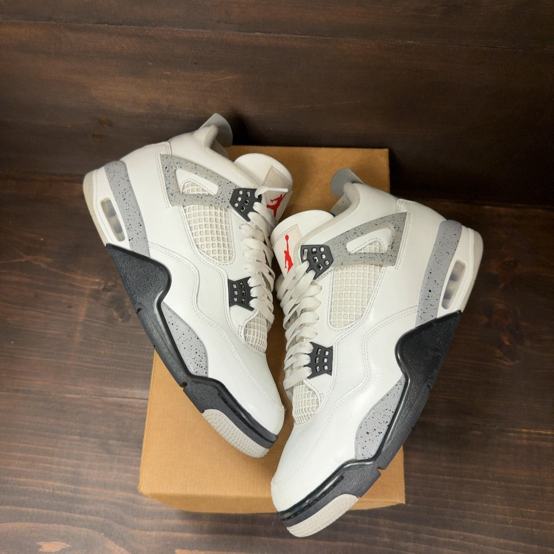 Jordan 4 Retro White Cement (2025) Size 10.5 (Pre-Owned) - Image 2