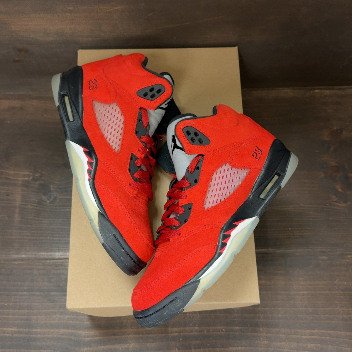 Jordan 5 Retro Raging Bull Red (2021) (GS) Size 6.5Y (Pre-Owned) - Image 2