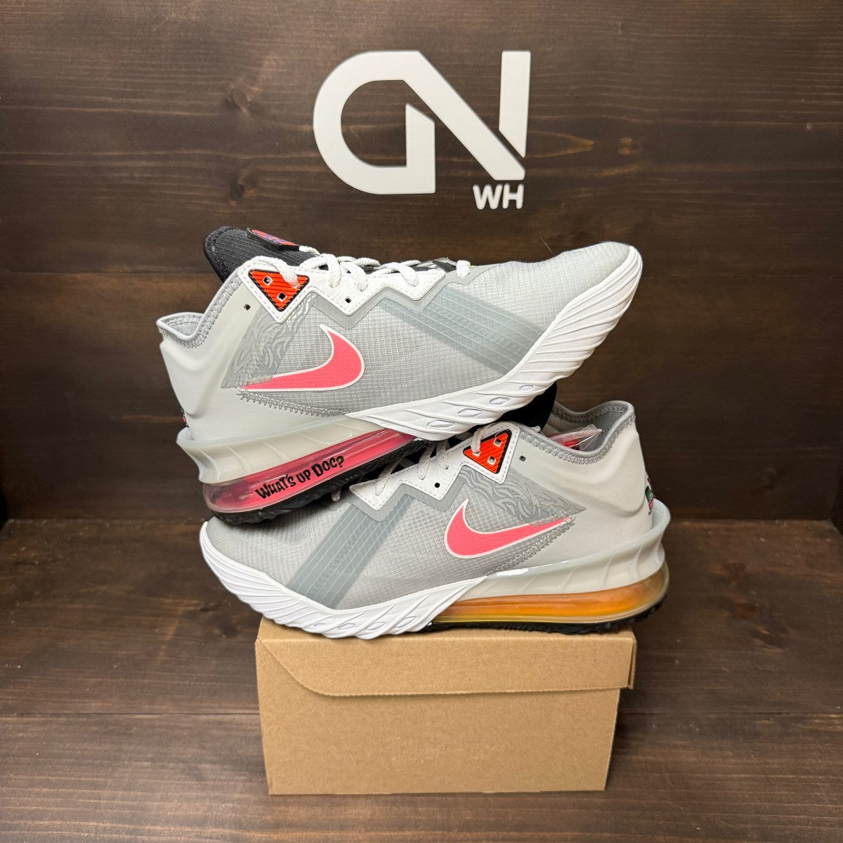 Nike LeBron 18 Low Bugs vs Marvin Space Jam Size 8.5 (Pre-Owned) - Image 1