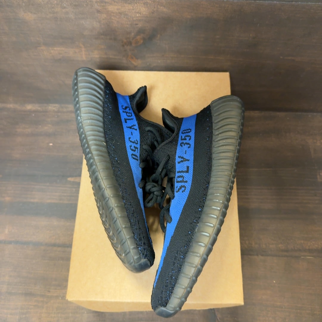 adidas Yeezy Boost 350 V2 Dazzling Blue Size 7.5 (Pre-Owned) - Image 2