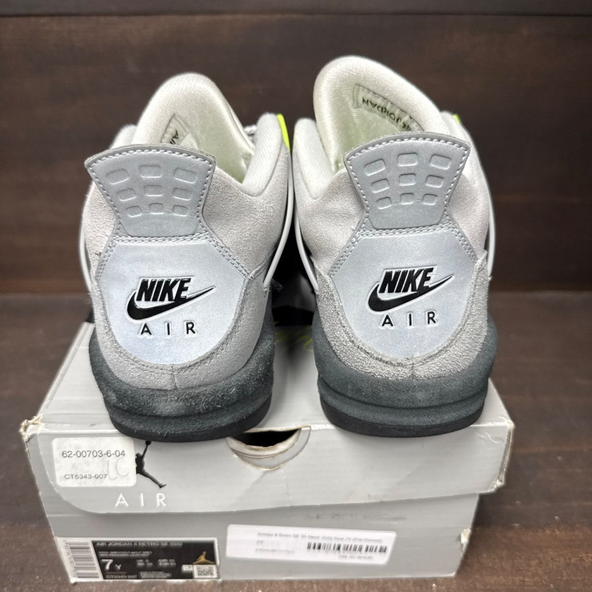 Jordan 4 Retro SE 95 Neon (GS) Size 7Y (Pre-Owned) - sole