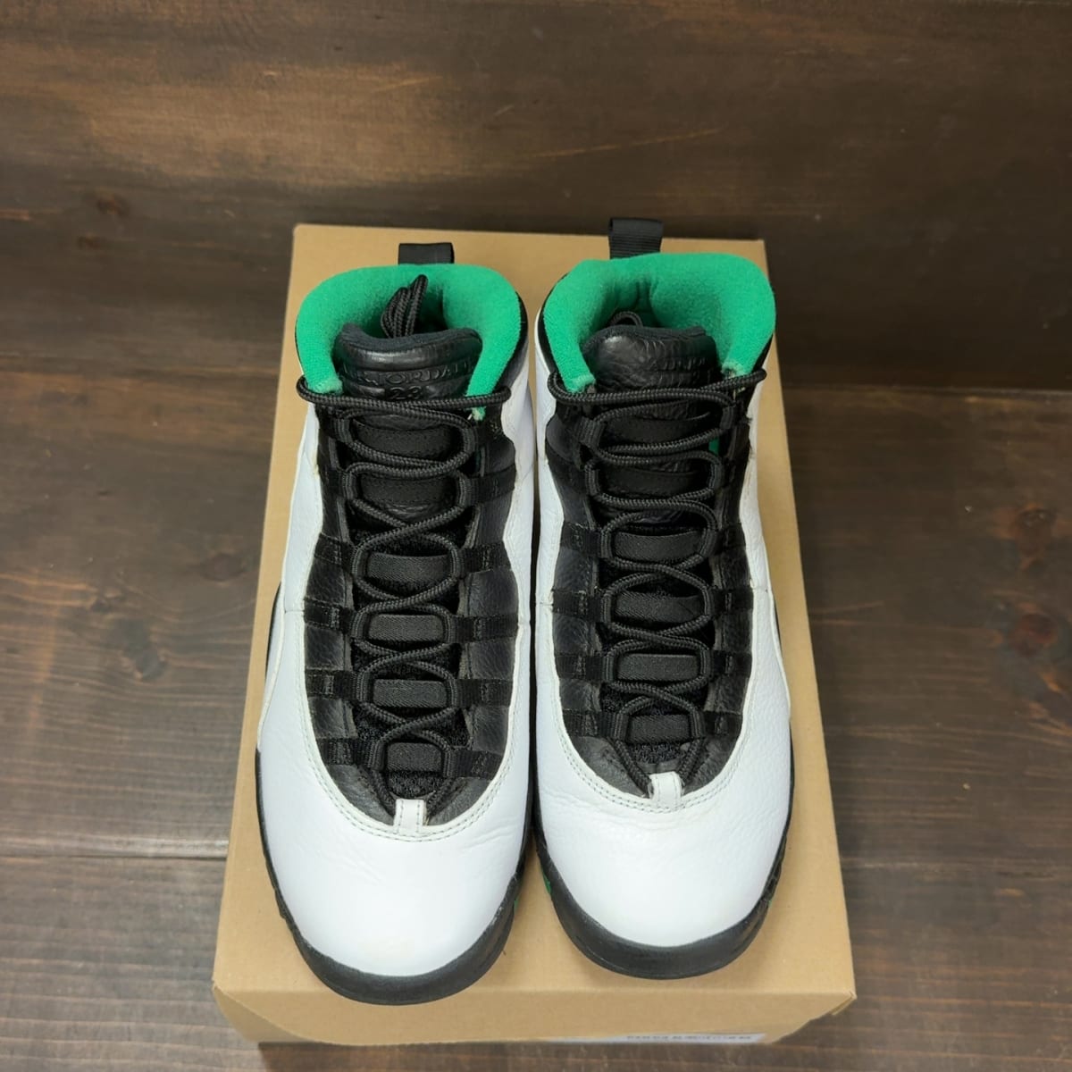 Jordan 10 Retro Seattle (GS) Size 7Y (Pre-Owned) - tag