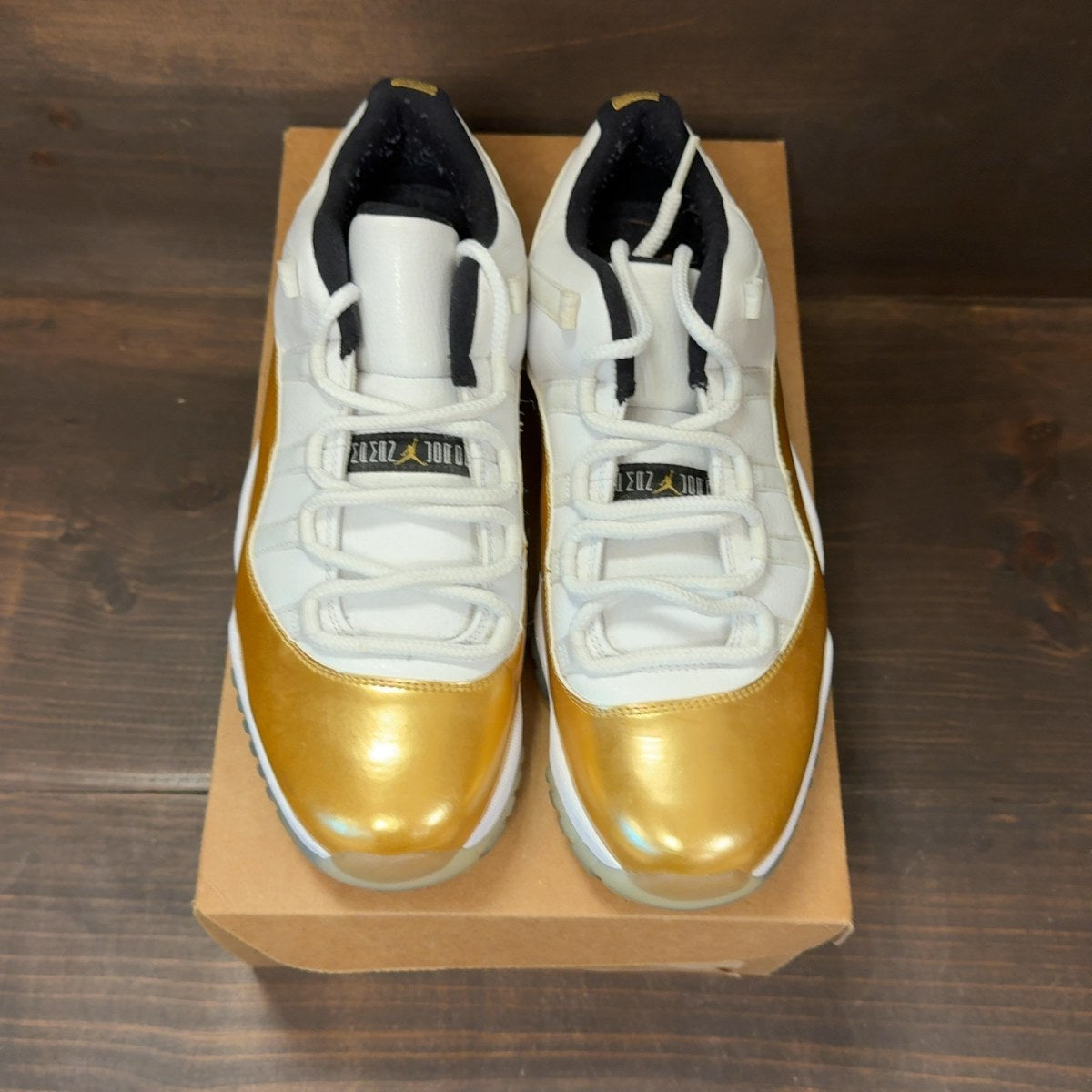Jordan 11 Retro Low Closing Ceremony Size 9.5 (Pre-Owned) - Image 3