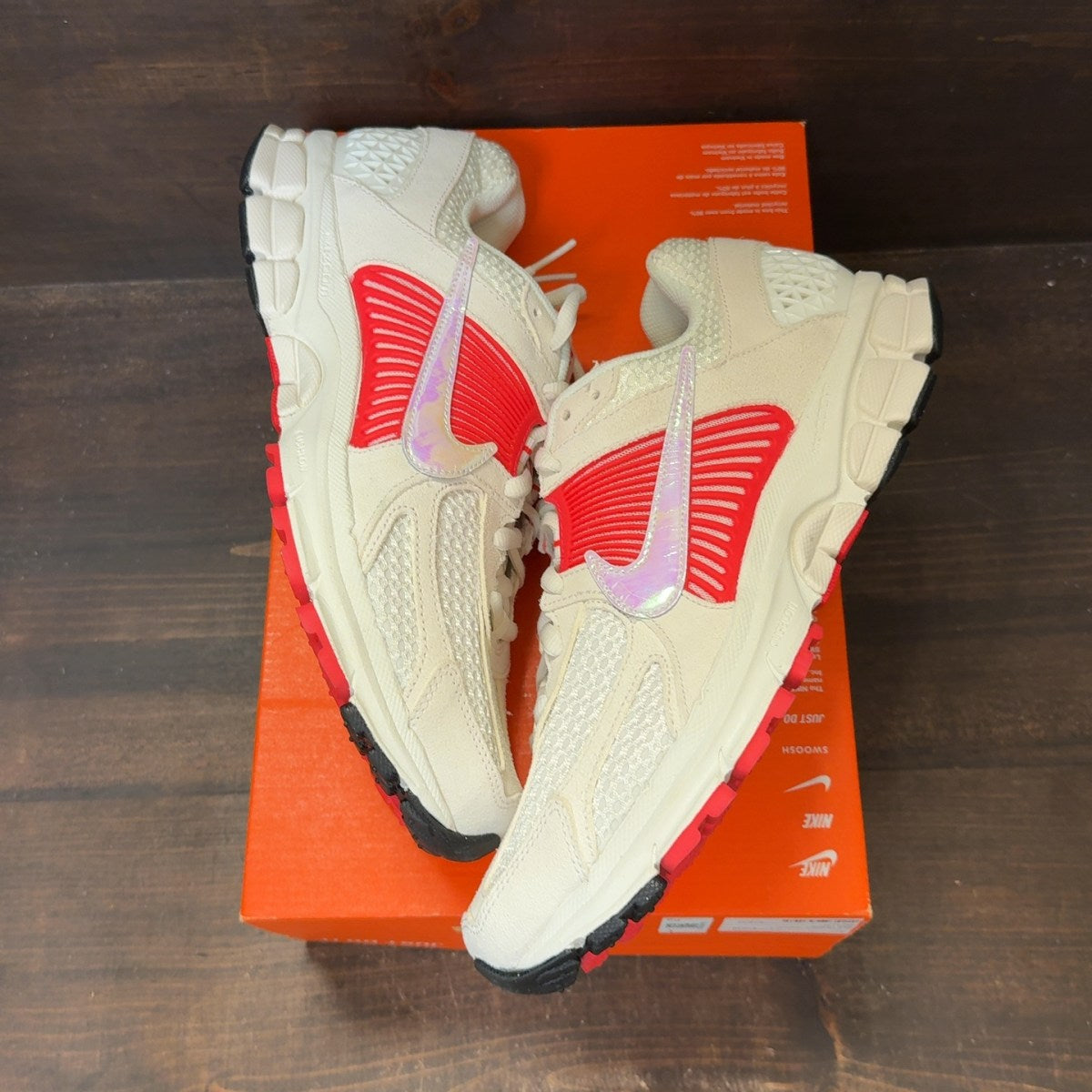 Nike Zoom Vomero 5 Siren Red (Women's) Size 12W