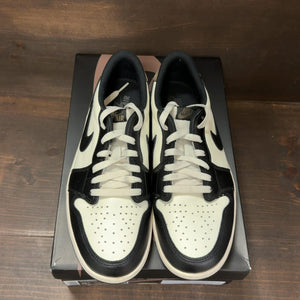 Jordan 1 Retro Low OG Mocha Size 9.5 (Pre-Owned) - tag
