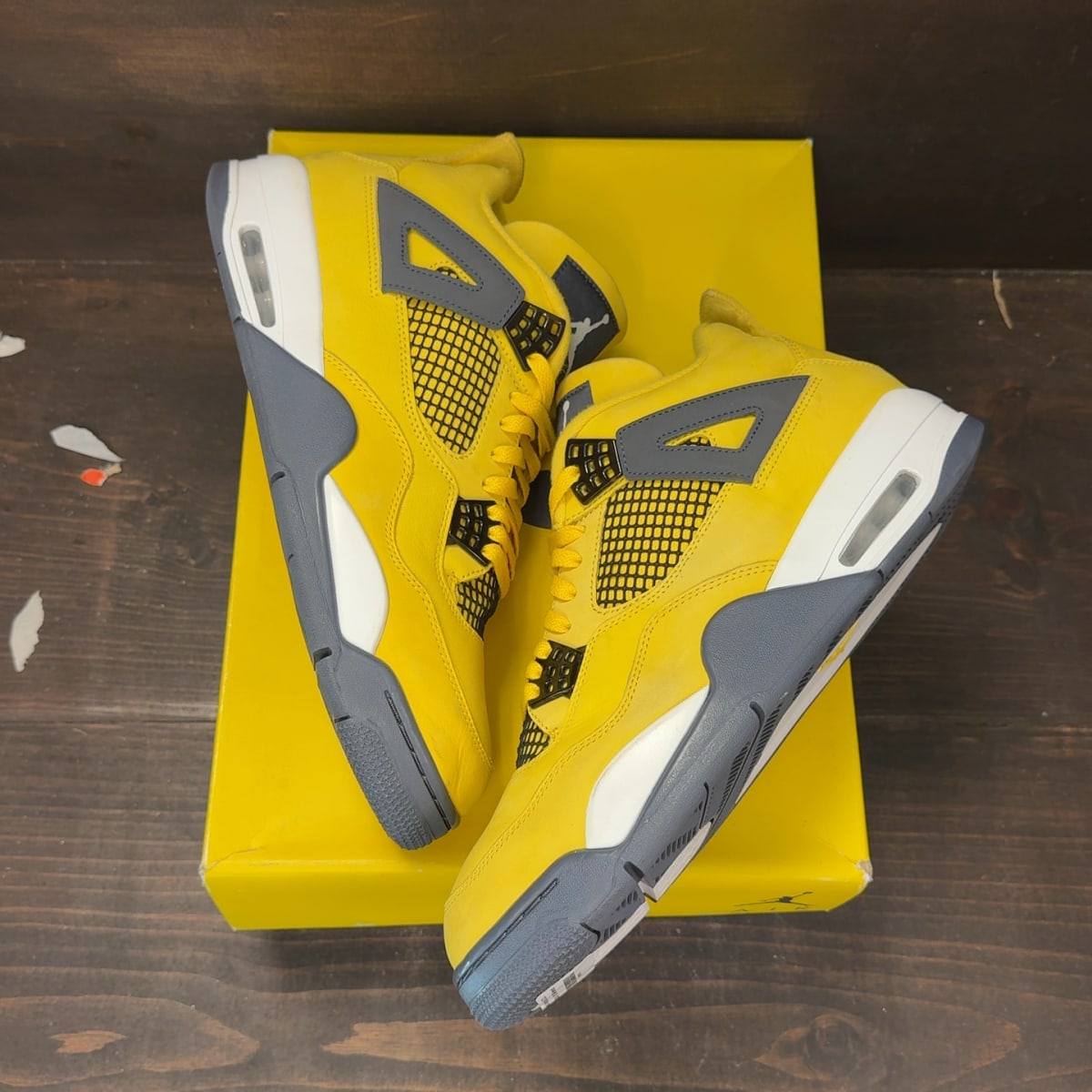 Jordan 4 Retro Lightning (2021) Size 12 (Pre-Owned) - back