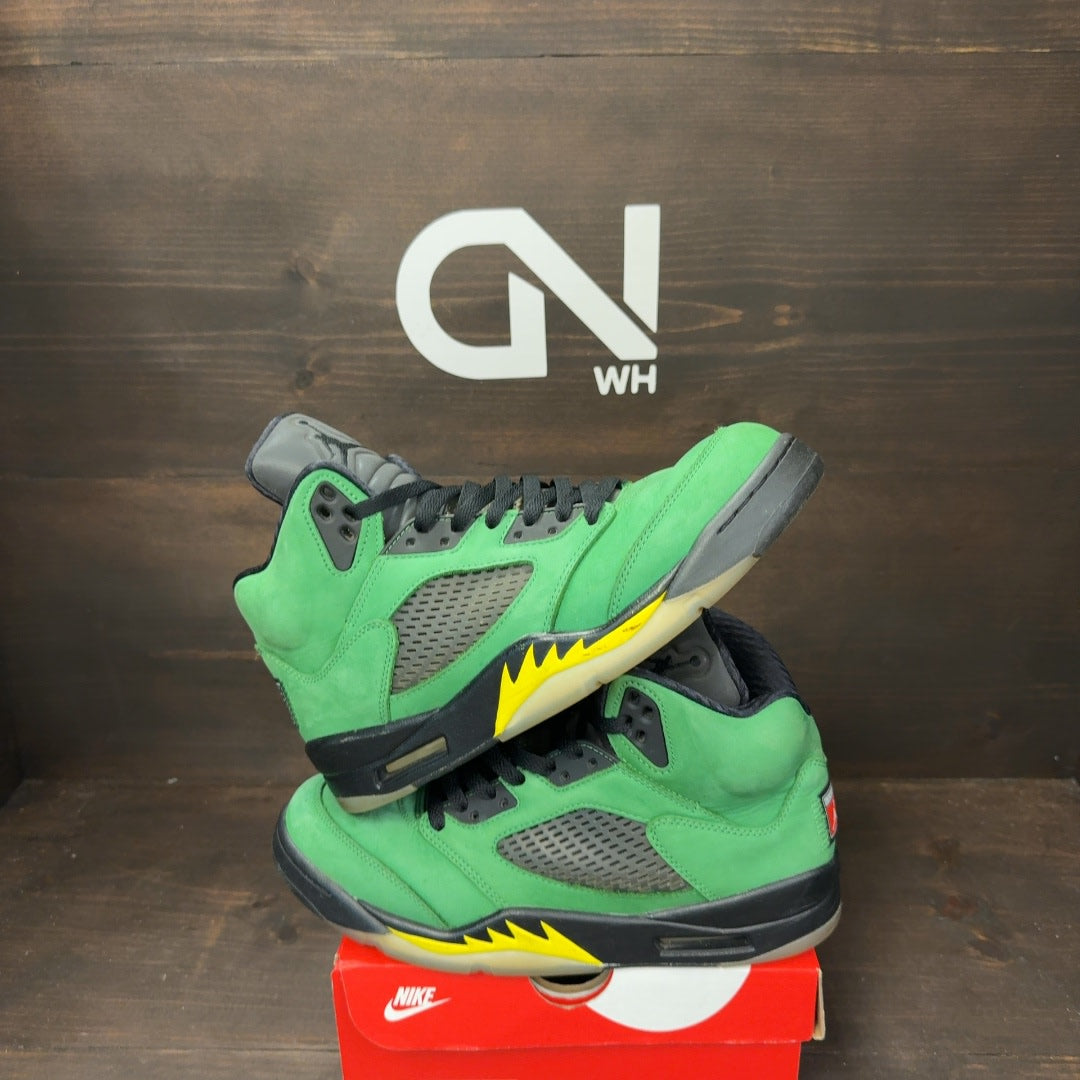 Jordan 5 Retro SE Oregon Size 9.5 (Pre-Owned) - Image 1