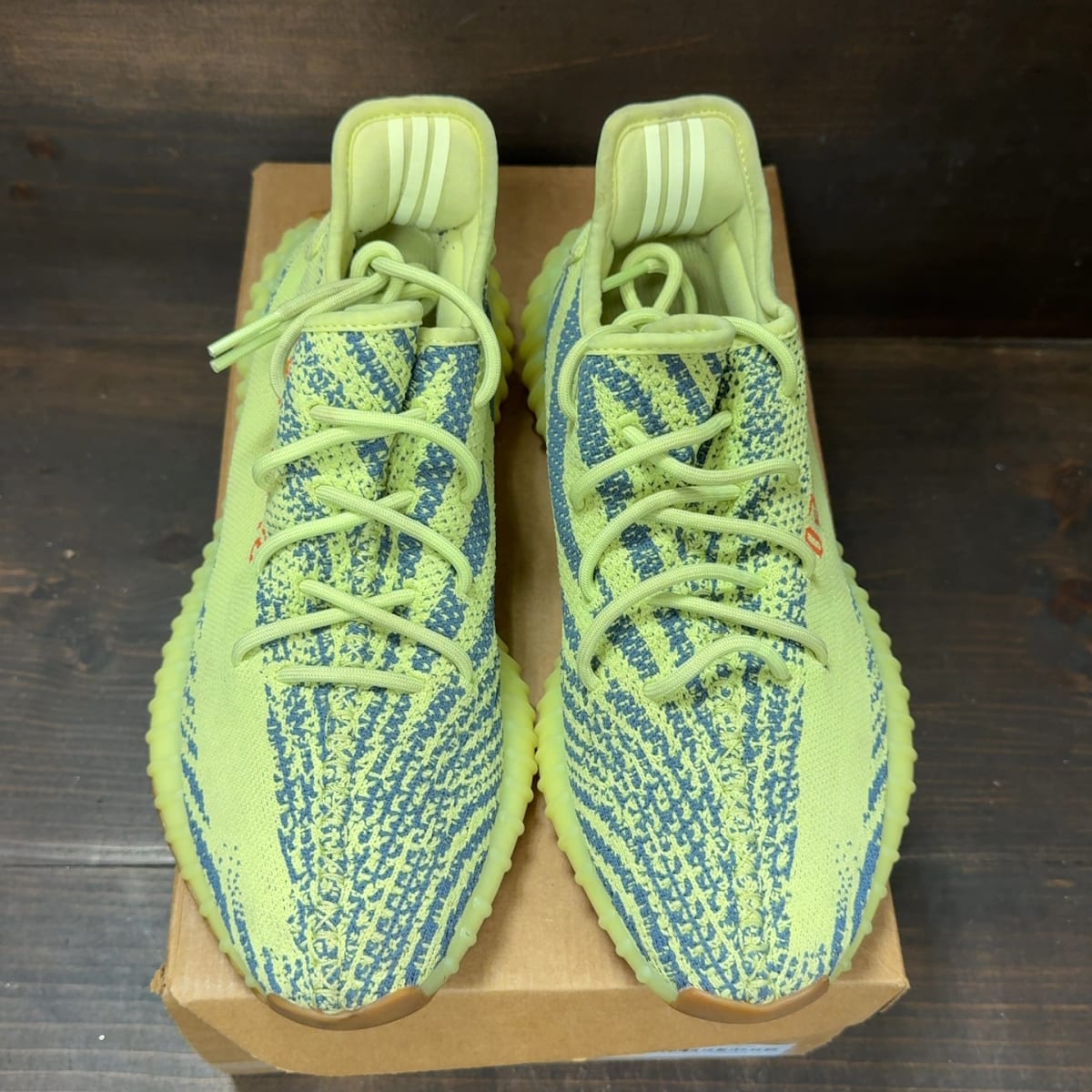 adidas Yeezy Boost 350 V2 Semi Frozen Yellow Size 10 (Pre-Owned) - tag