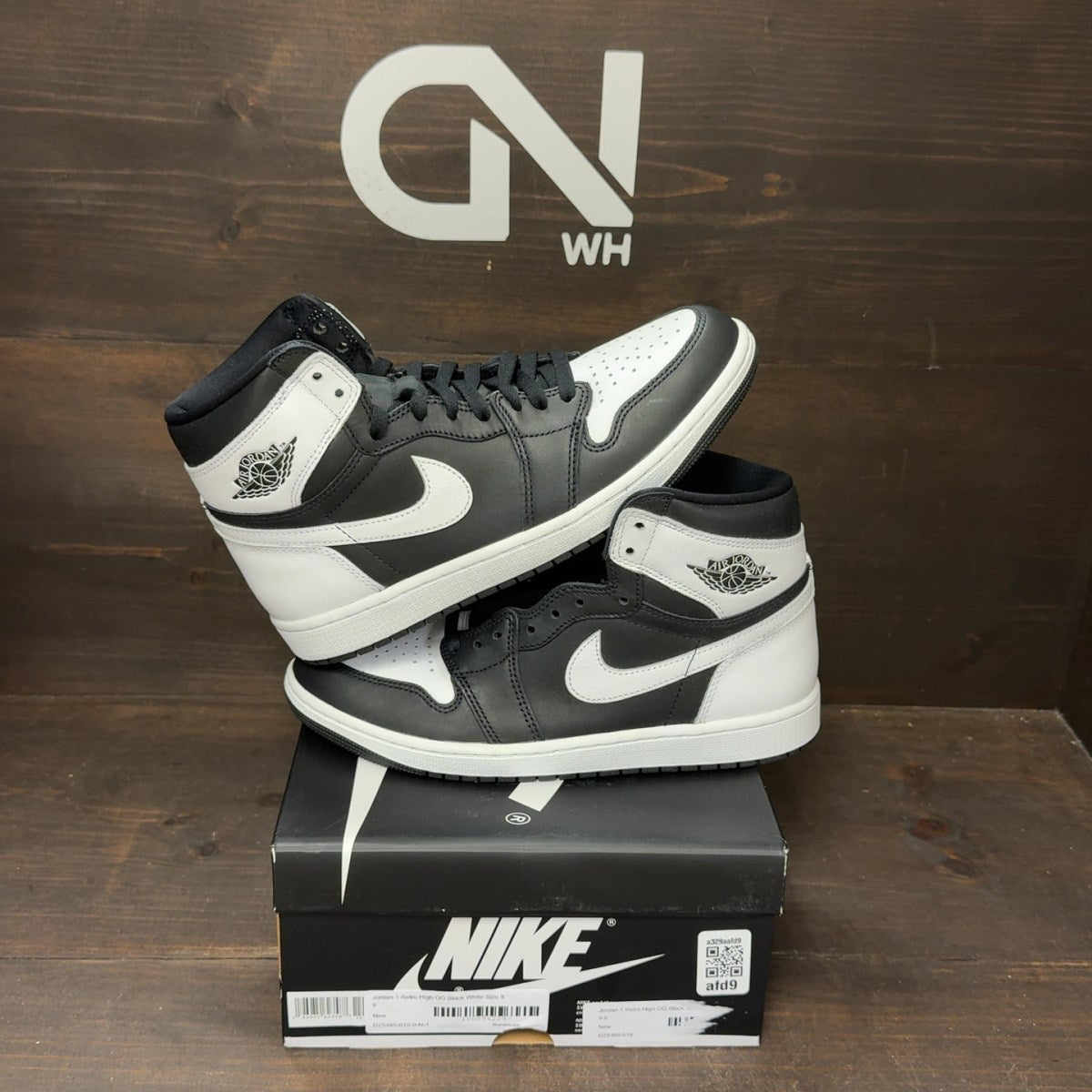 Jordan 1 Retro High OG Black White Size 9 - Image 1