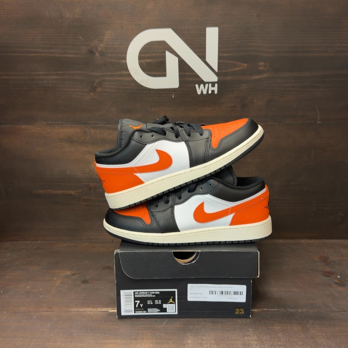 Jordan 1 Low Shattered Backboard Alternate (GS) Size 7Y (Pre-Owned) - front