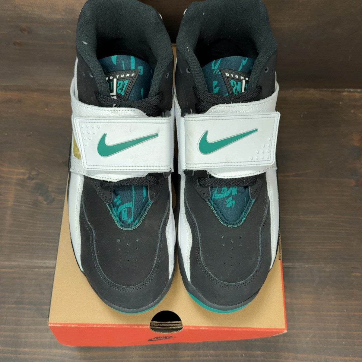 Nike Air Diamond Turf Emerald - Image 3