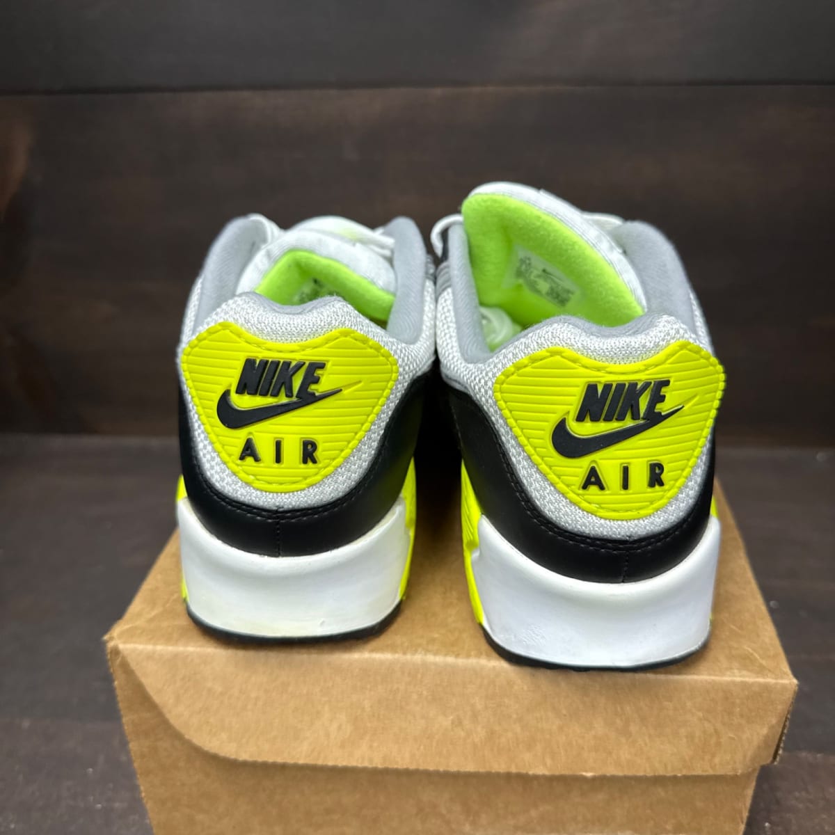Nike Air Max 90 OG Volt (2020) Size 10.5 (Pre-Owned) - sole