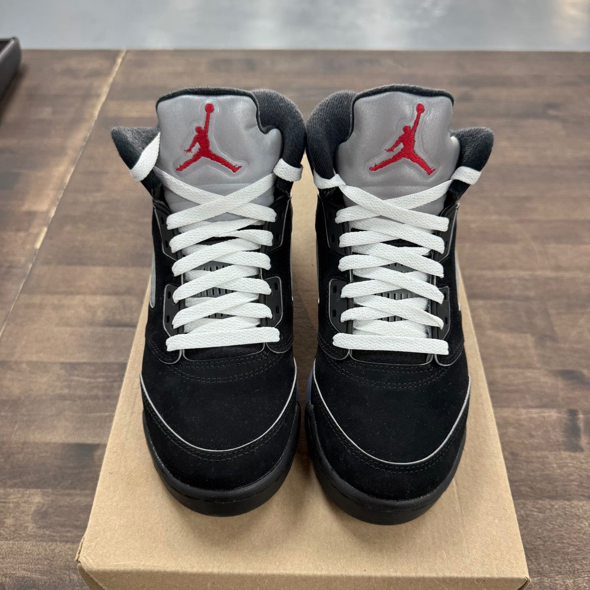 Jordan 5 Retro OG Black Metallic Reimagined (GS) Size 5Y (Pre-Owned) - Image 3