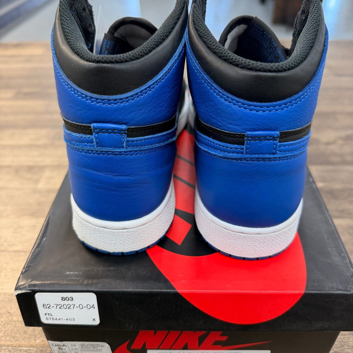 Jordan 1 Retro Royal (2017) (GS) - Image 4
