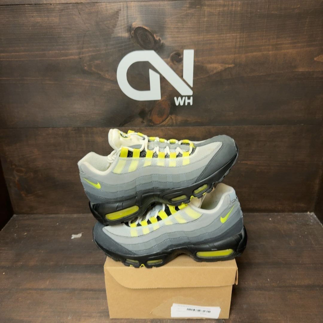 Nike Air Max 95 OG Neon (2020) Size 7.5 (Pre-Owned) - Image 1