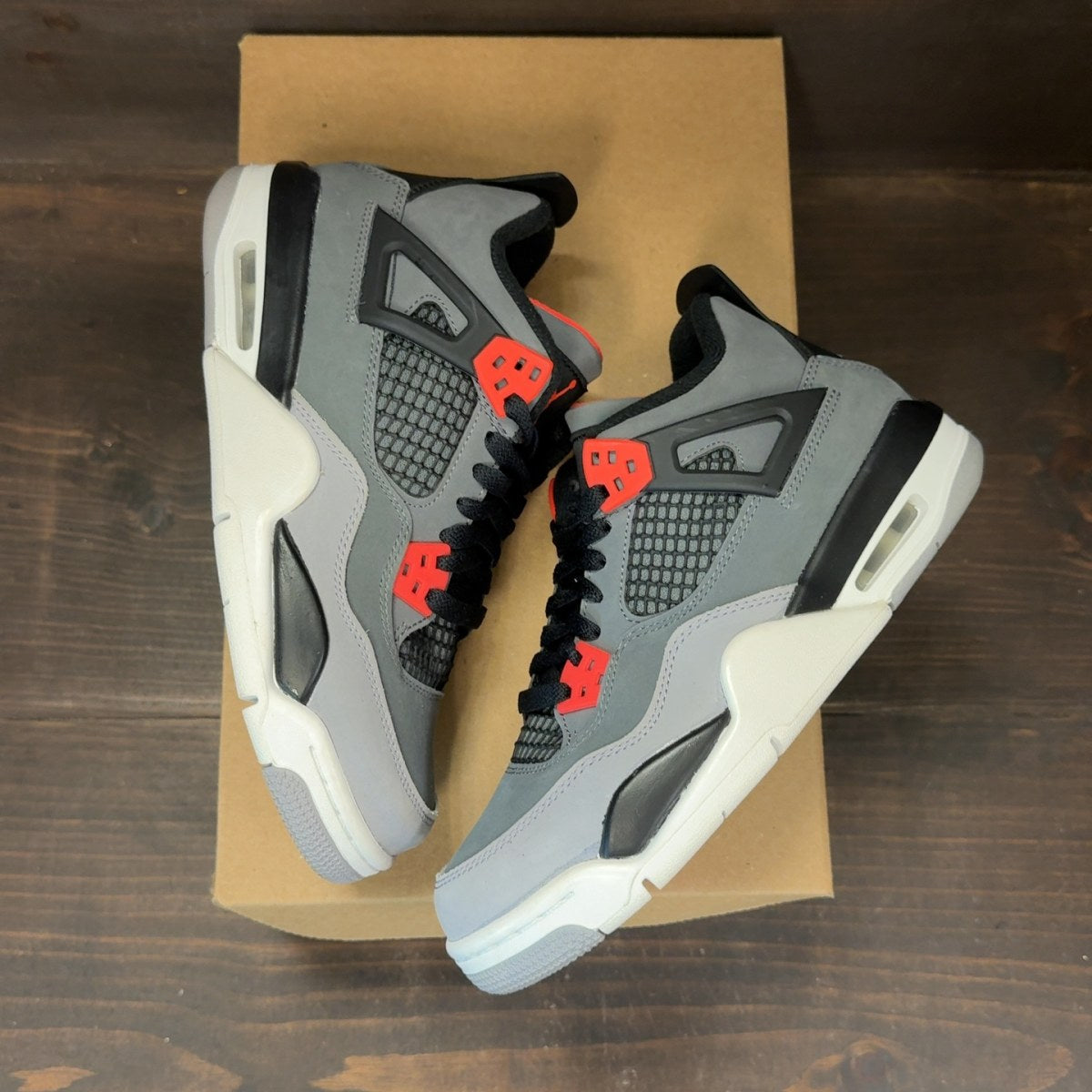 Jordan 4 Retro Infrared (GS) Size 5.5Y (Pre-Owned) - Image 2
