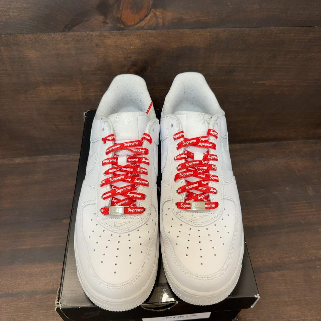 Nike Air Force 1 Low Supreme White - Image 3