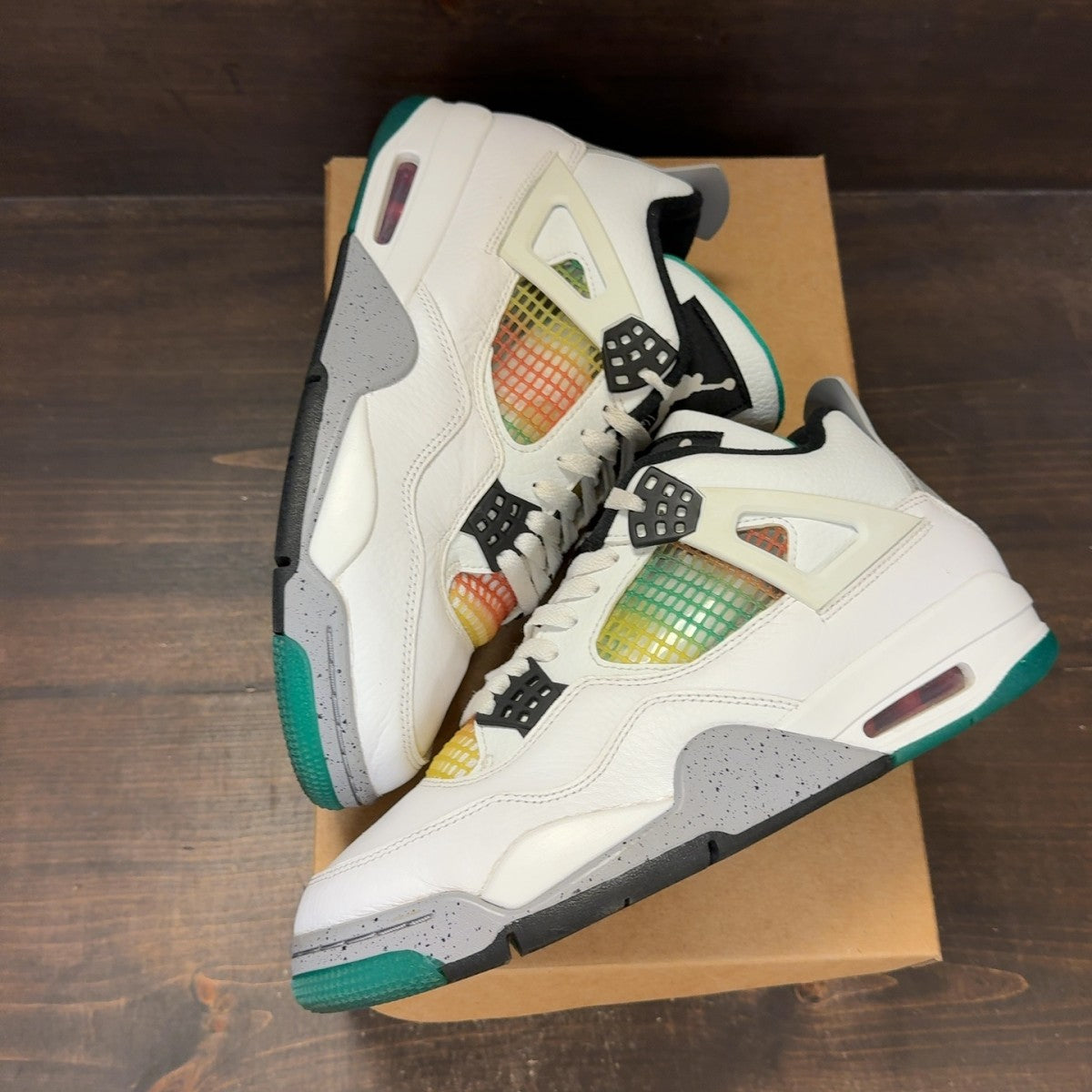 Jordan 4 Retro Lucid Green Rasta (Women's) Size 10W (Pre-Owned) - Image 2