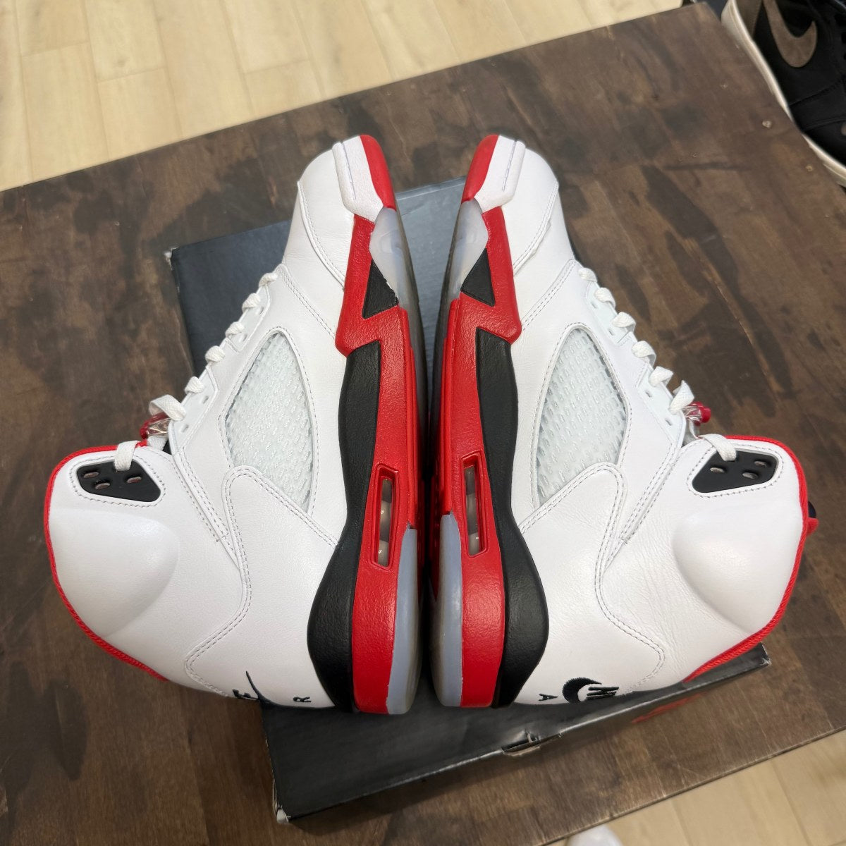 Jordan 5 Retro Fire Red Black Tongue (2025) - Image 6