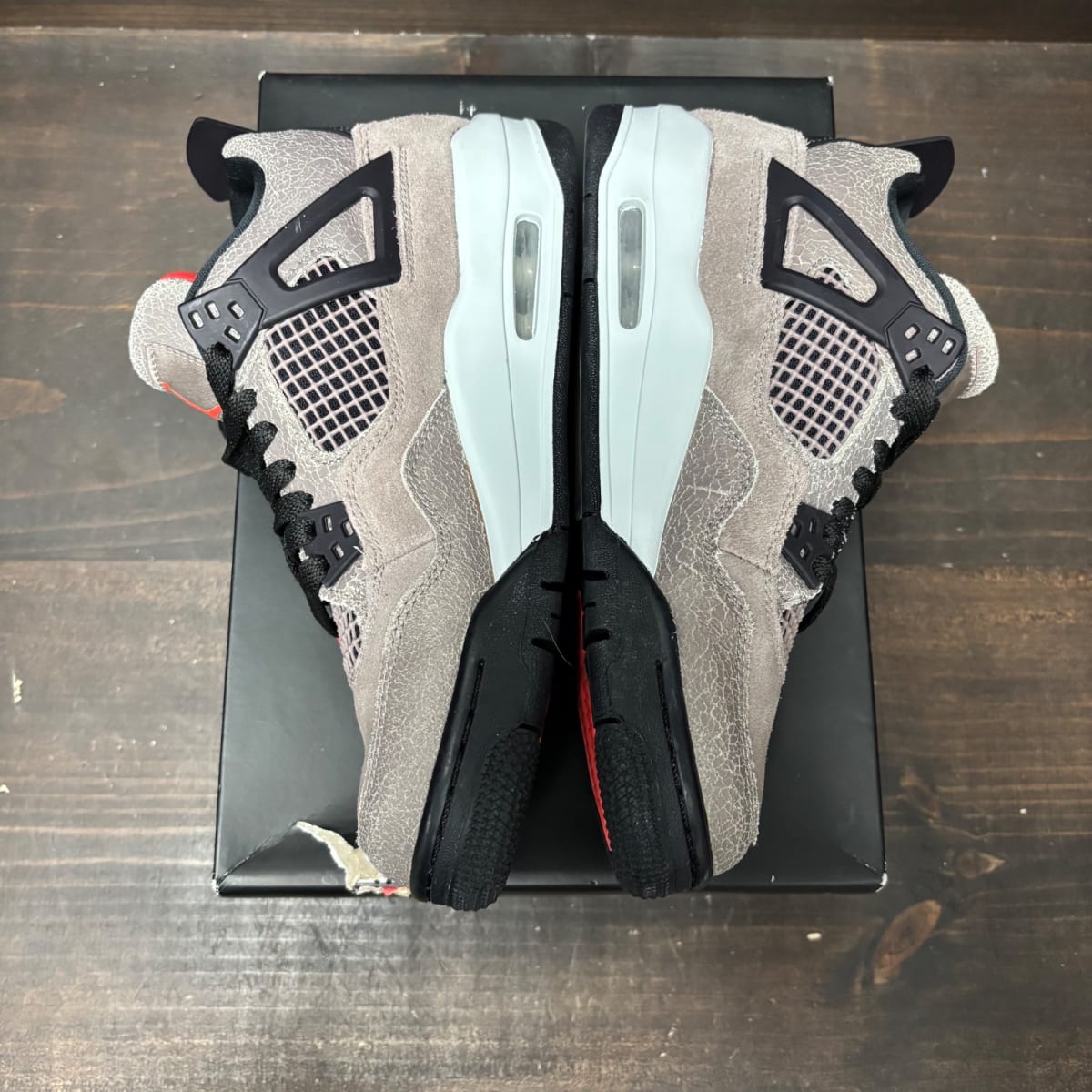 Jordan 4 Retro Taupe Haze (GS) Size 6.5Y (Pre-Owned) - tag