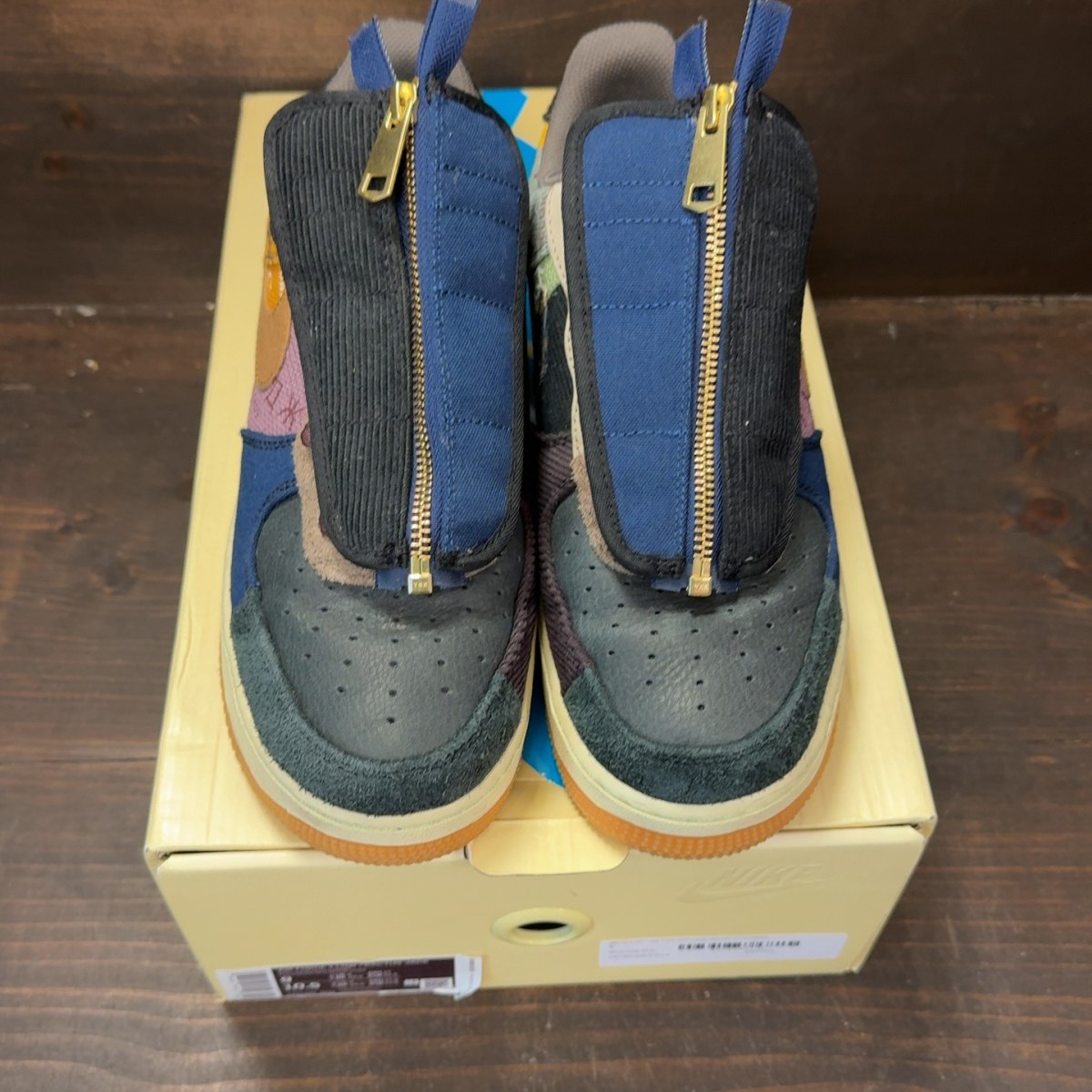 Nike Air Force 1 Low Travis Scott Cactus Jack - Image 3