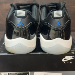 Jordan 11 Retro Low Space Jam Size 9 (Pre-Owned) - aux