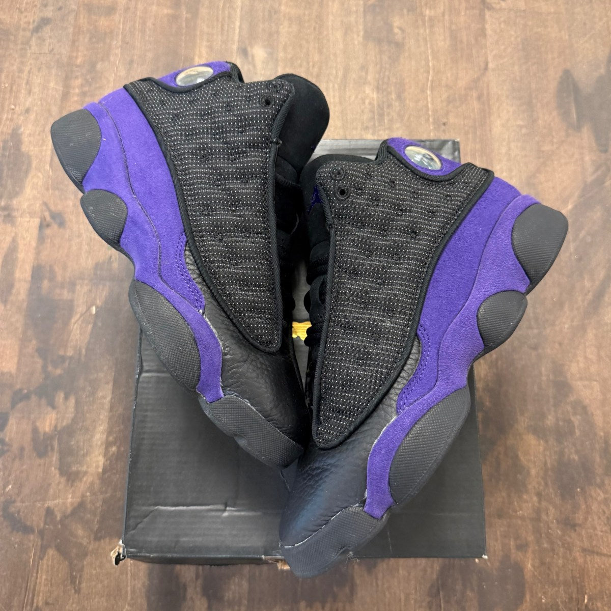 Jordan 13 Retro Court Purple (GS) Size 5Y (Pre-Owned) - Image 1