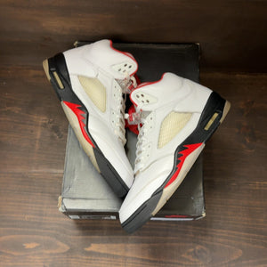Jordan 5 Retro Fire Red Silver Tongue (2020) - Image 2