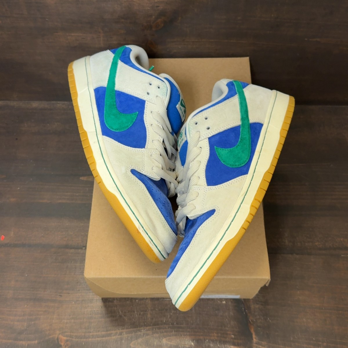 Nike SB Dunk Low Hyper Royal Malachite Size 12 (Pre-Owned) - Image 2