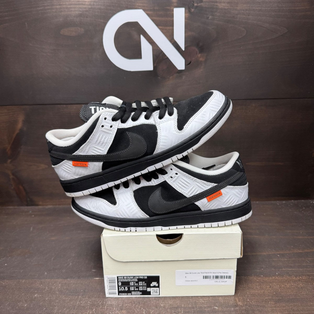 Nike SB Dunk Low TIGHTBOOTH - Image 1