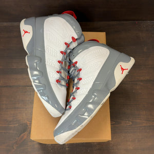 Jordan 9 Retro Fire Red Size 12 (Pre-Owned) - Image 2