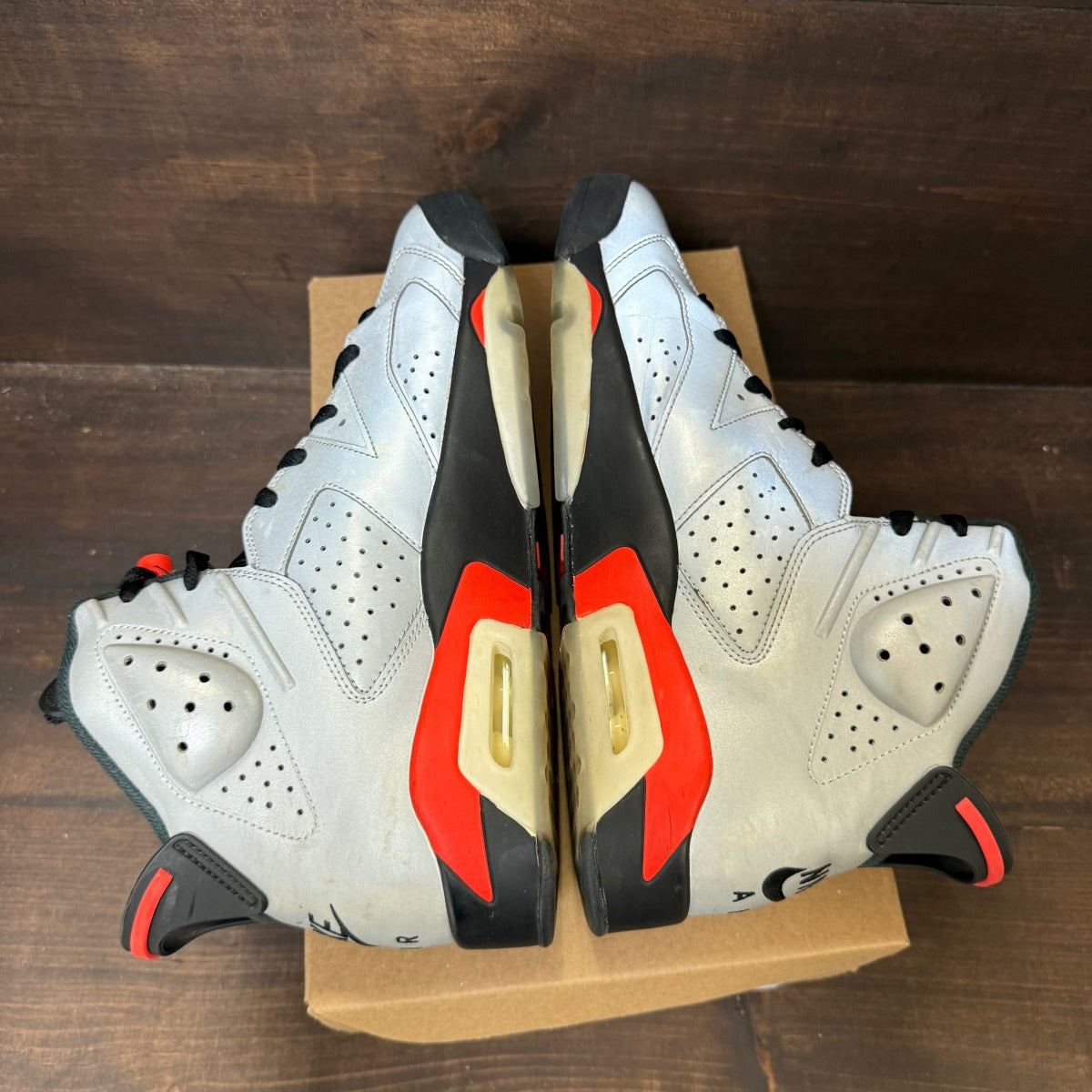 Jordan 6 Retro Reflections of a Champion Size 11 (Pre-Owned) - Image 5