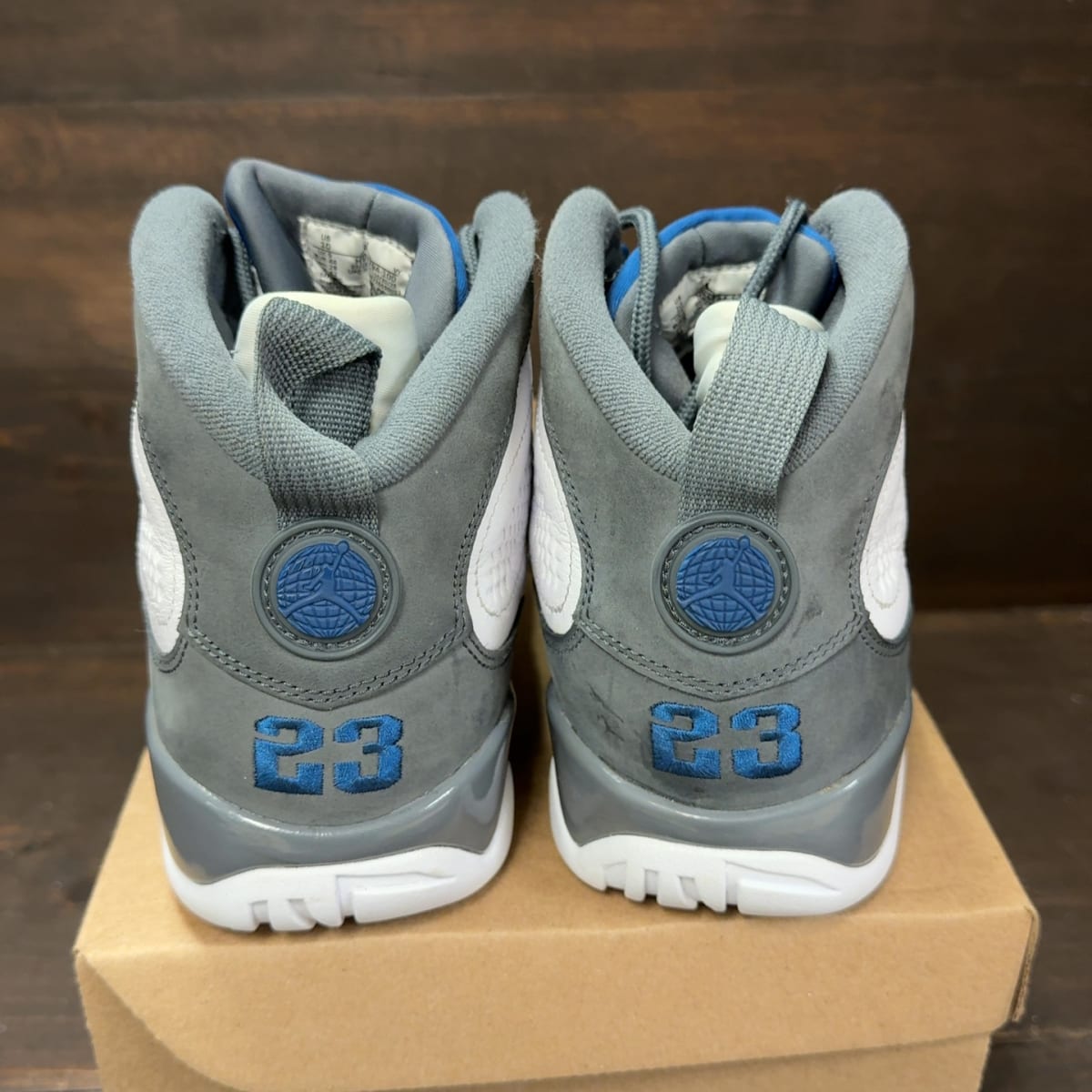 Jordan 9 Retro Flint Grey French Blue (2026) Size 10 (Pre-Owned) - aux