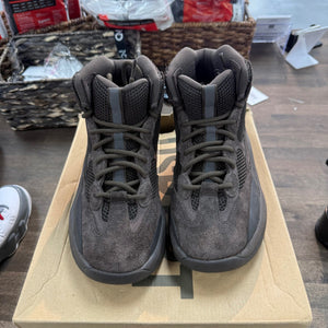 adidas Yeezy Desert Boot Oil Size 7.5 (Pre-Owned) - Image 9