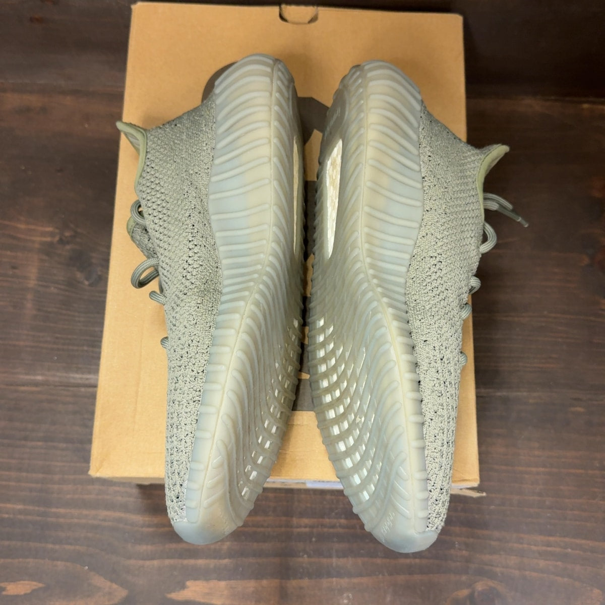 adidas Yeezy Boost 350 V2 Granite - Image 4