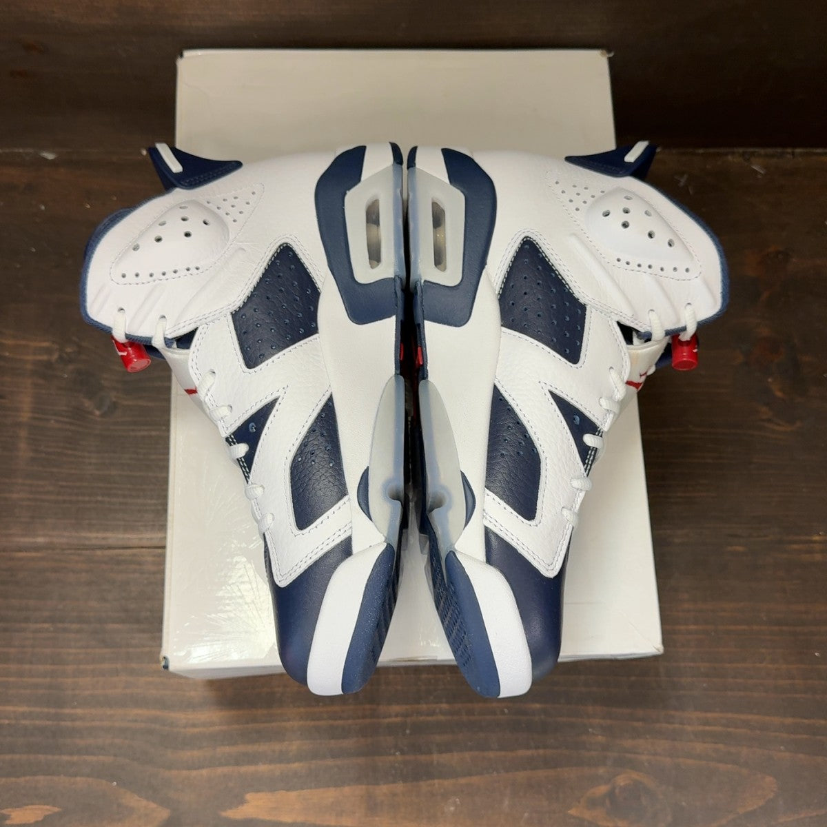Jordan 6 Retro Olympic (2024) - Image 4