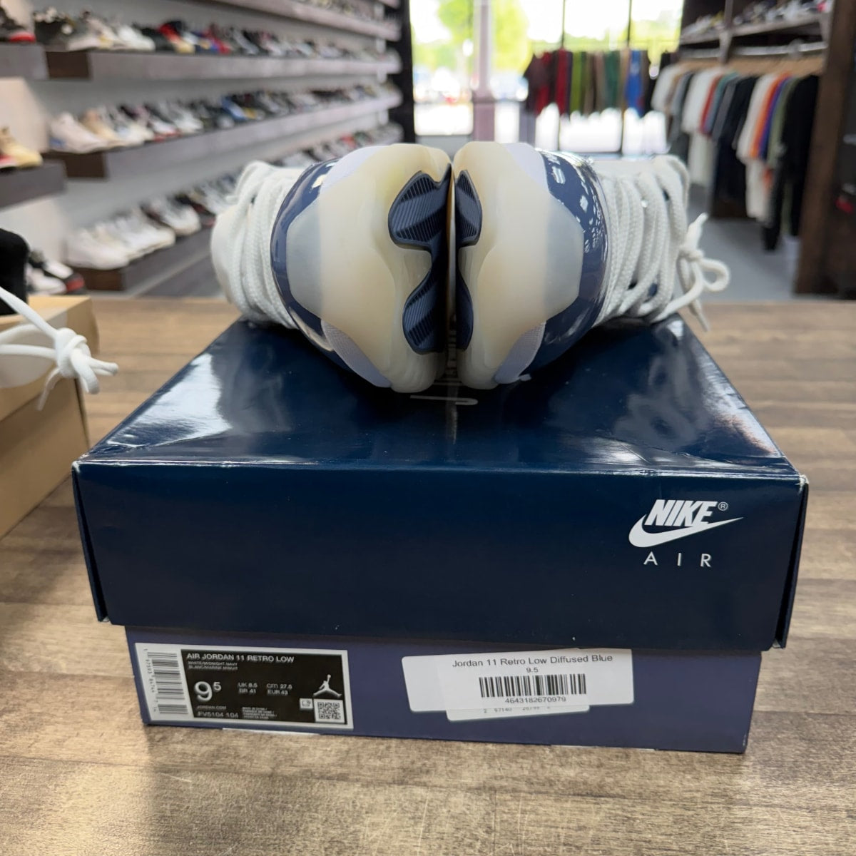 Jordan 11 Retro Low Diffused Blue - Image 6