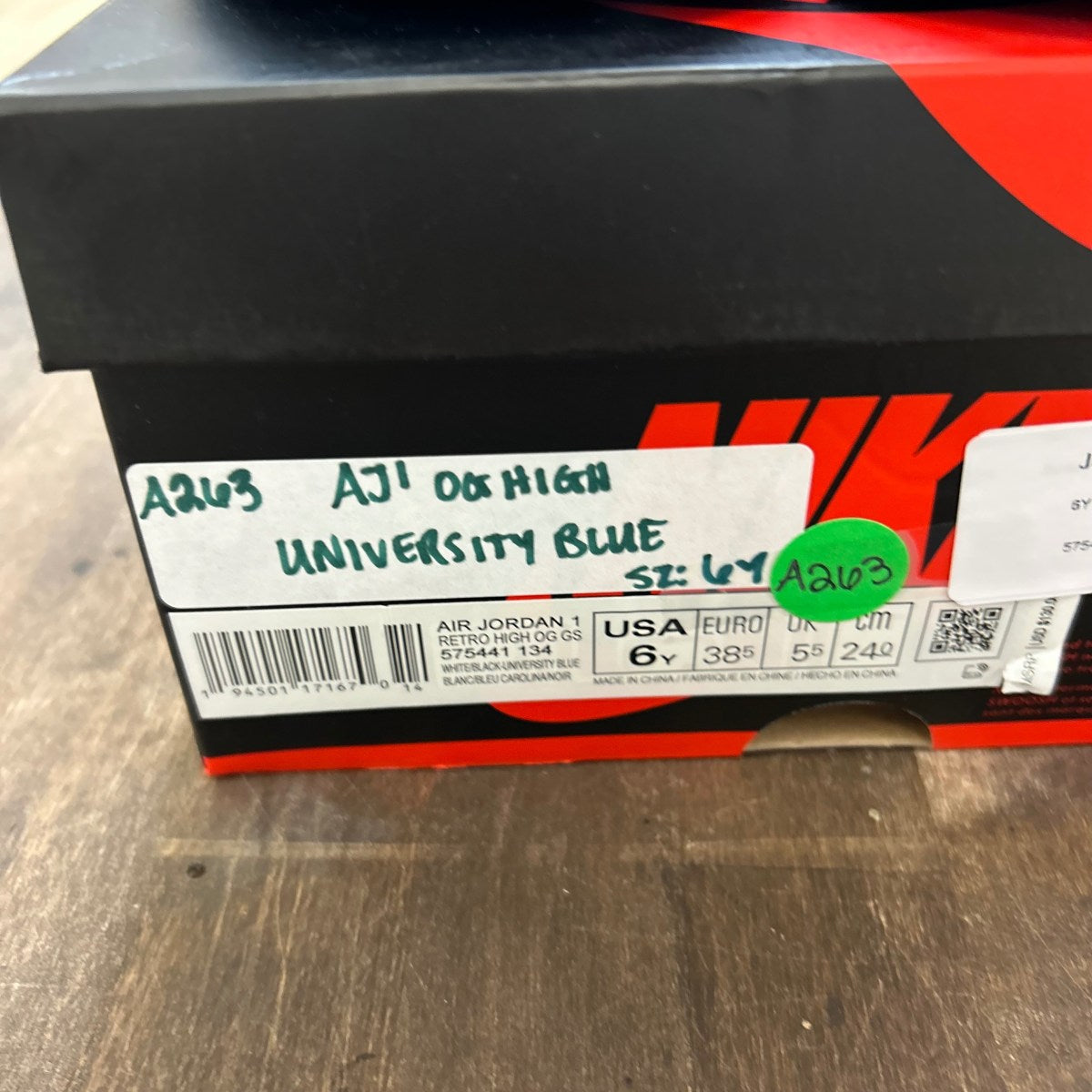 Jordan 1 Retro High OG University Blue (GS) Size 6Y (Pre-Owned)