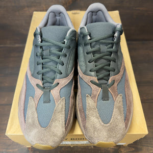 adidas Yeezy Boost 700 Mauve - Image 3