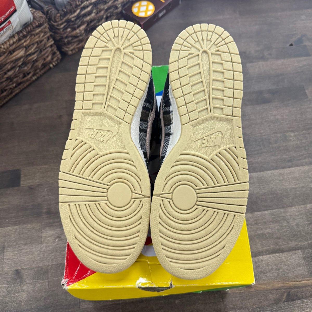 Nike SB Dunk Low Travis Scott Size 9.5 (Pre-Owned) - Image 5