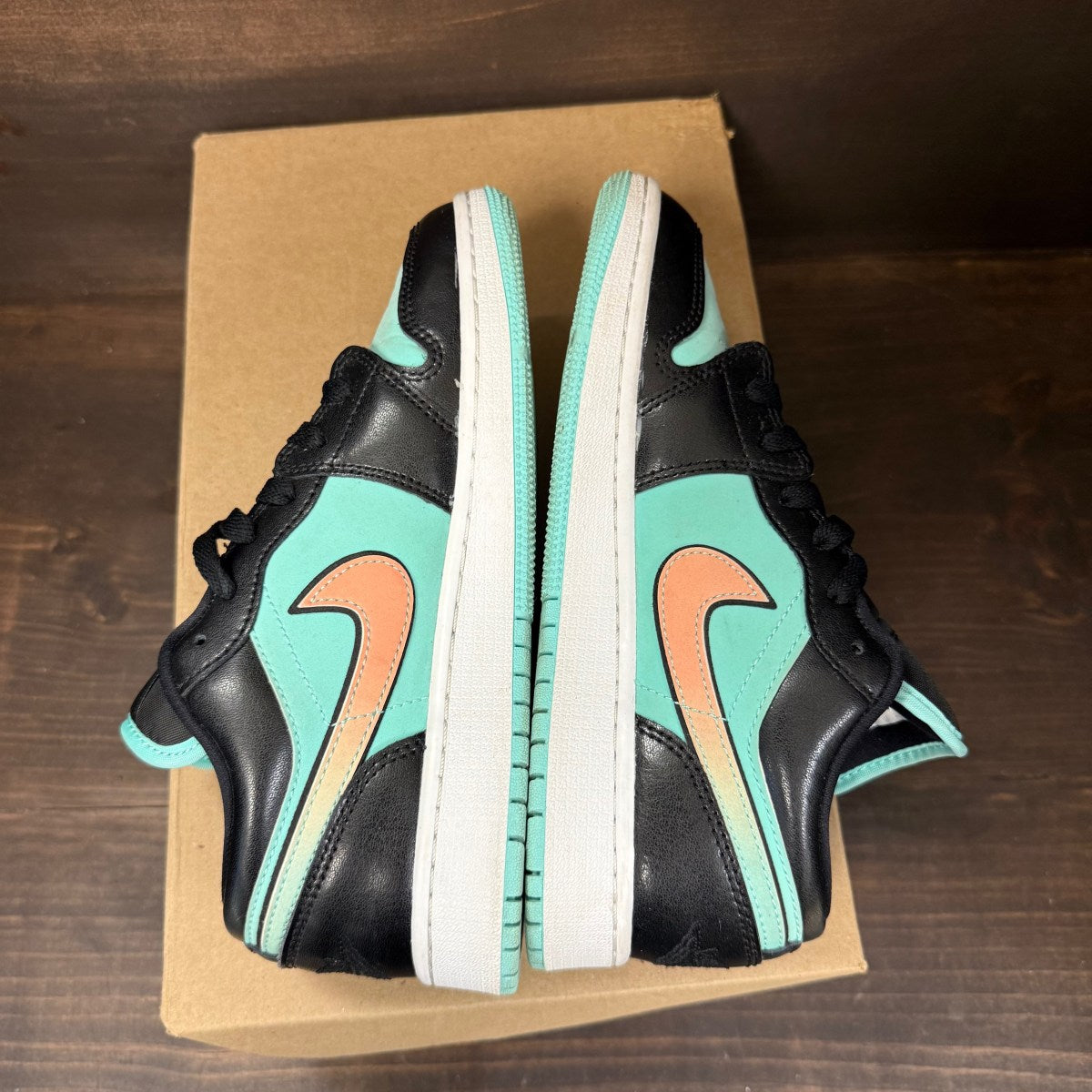 Jordan 1 Low SE Tropical Twist (GS) Size 5Y (Pre-Owned) - Image 6