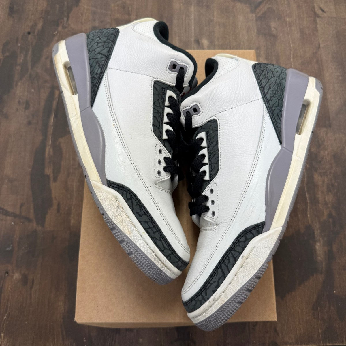 Jordan 3 Retro Cement Grey Size 11 (Pre-Owned) - Image 1
